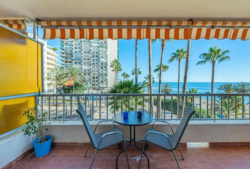 Oceanfront Retreat: Your Serene Oasis By The Sea! ماربيا 0*,